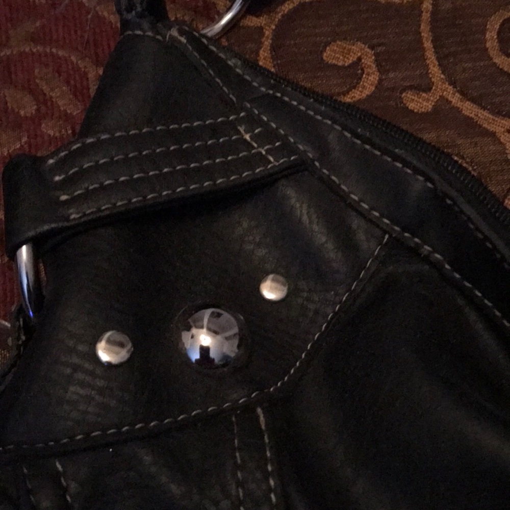 Woman’s black leather purse - Picture 2 of 5